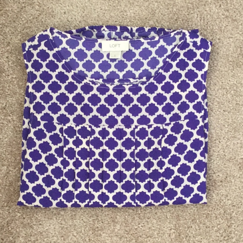 Loft sleeveless blouse
